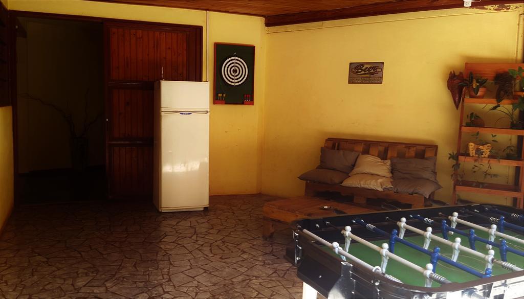 Residencial Uno Hostel Πουέρτο Ιγκουασού Εξωτερικό φωτογραφία