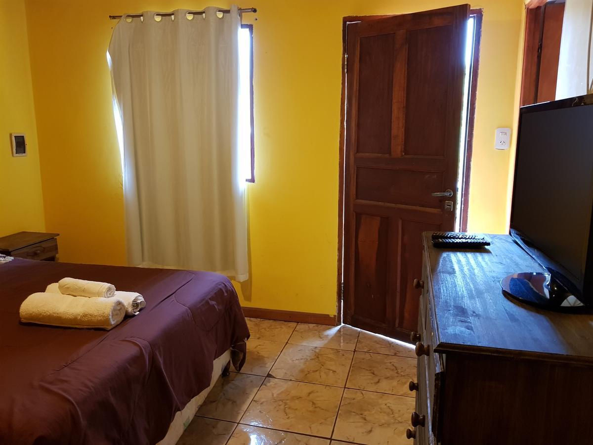 Residencial Uno Hostel Πουέρτο Ιγκουασού Εξωτερικό φωτογραφία